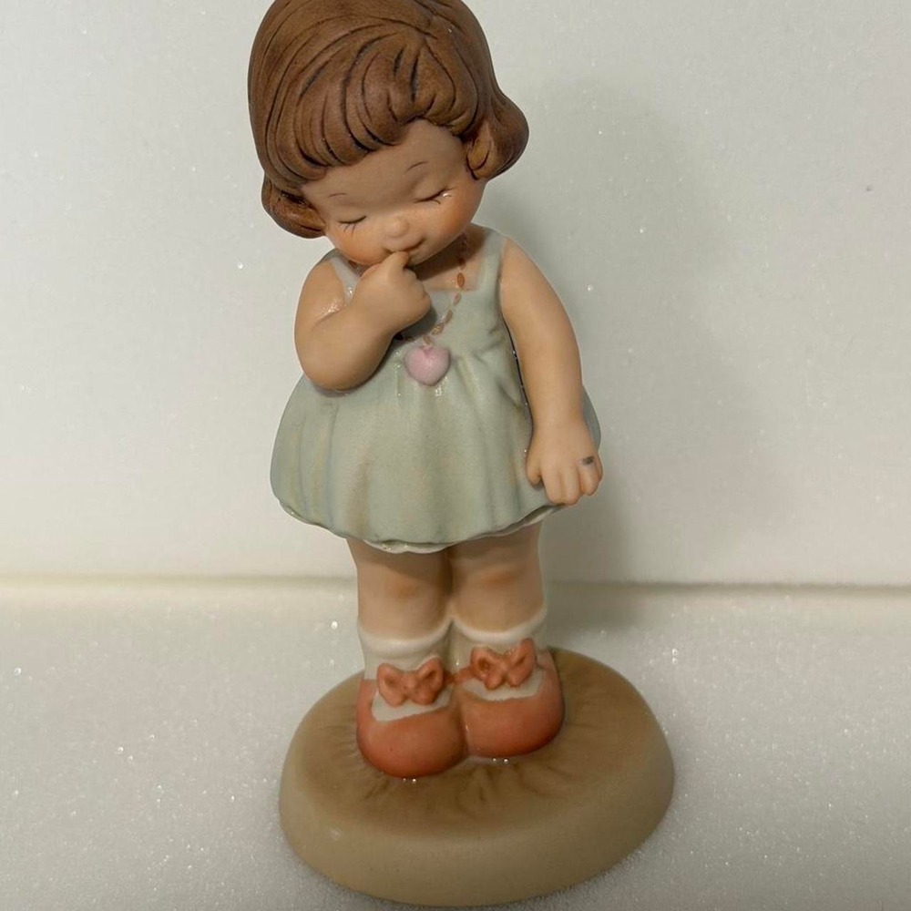 ENESCO Memories of Yesterday ISE SPOKEN FOR Girl Engagement Ring 1988 520071